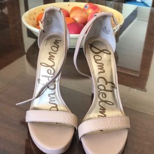 Sam Edelman strappy healed sandal